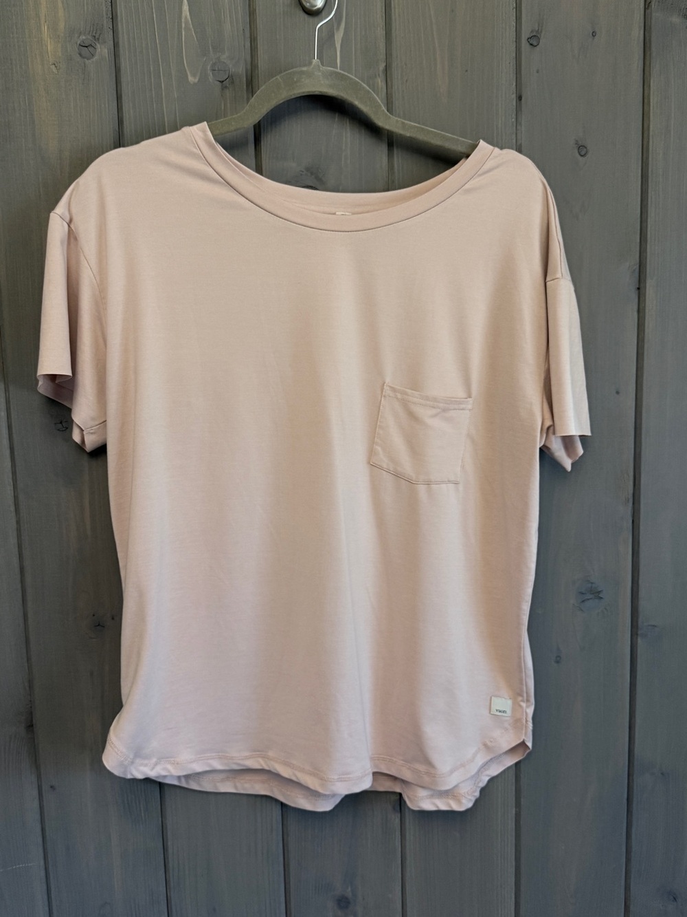 Vuori Rise and Shine short Sleeve Pocket  Tee